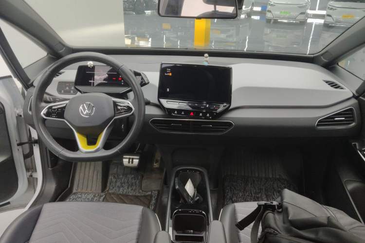 Used Volkswagen ID.3 2023 Pure Smart Edition
