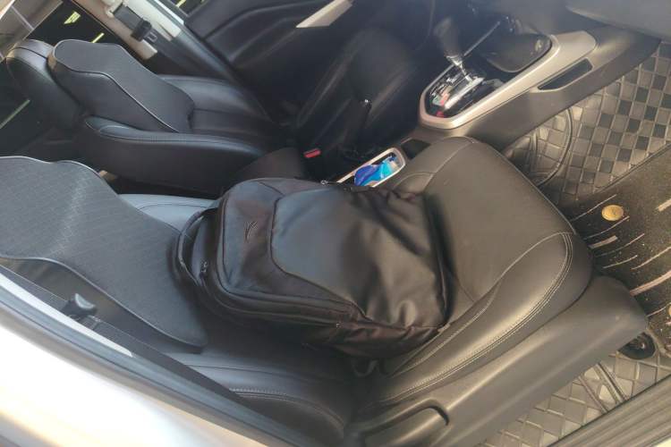 Used Nissan Terra 2020 2.5L XL Upper 4WD Automatic Four-Wheel Drive Luxury Edition Right Front Seat