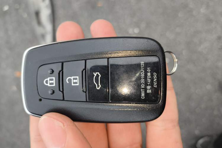 Used Toyota Camry 2018 Dual-Engine 2.5 HG Luxury Edition