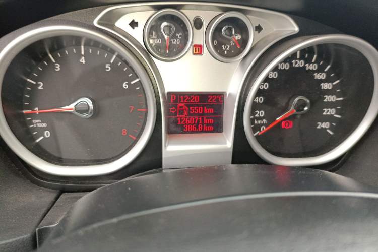 Used Ford Focus 2013 Hatchback Classic 1.8L Automatic Base Model Odometer Close Up