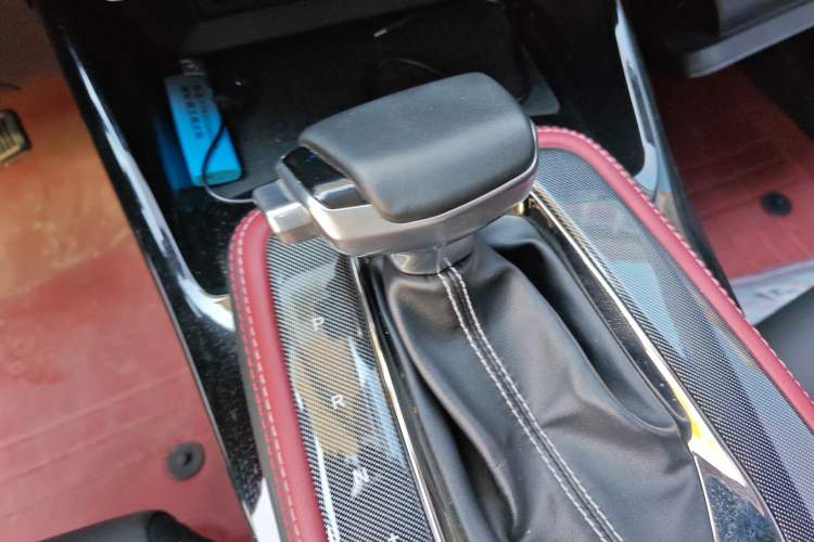 Used CHANGAN OSHAN X5 2021 1.5T DCT Flagship Edition Gear Lever