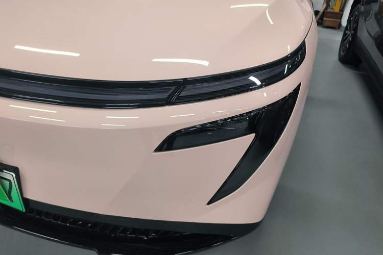 Used Nissan N7 2025 510 Pro Left Front Headlight