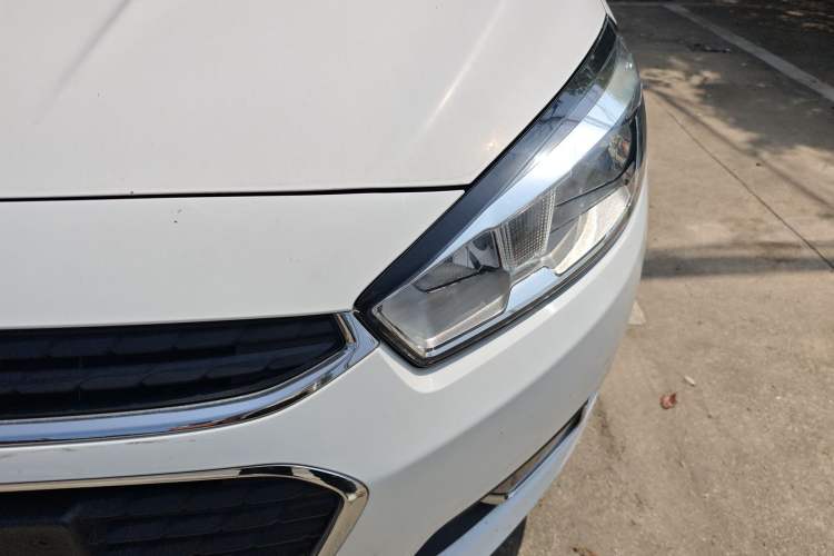 Used Chevrolet Cruze 2015 1.5L Automatic Luxury Edition Left Front Headlight