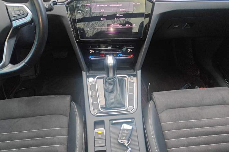 Used Volkswagen Magotan 2020 330TSI DSG Luxury Edition Gear Lever