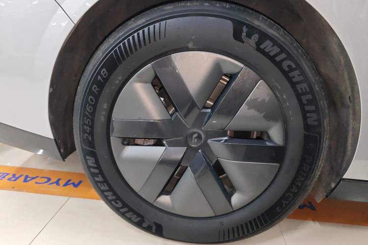 Used Li Auto MEGA 2024 Ultra Model