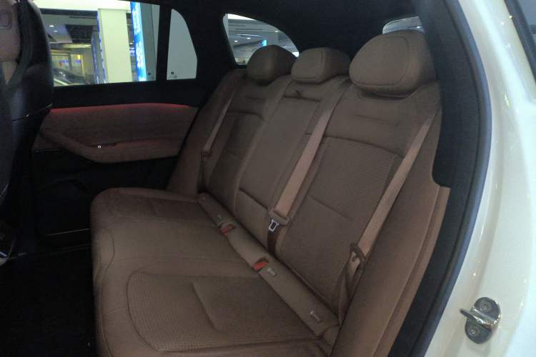 Used Nio ES6 2023 75 kWh
