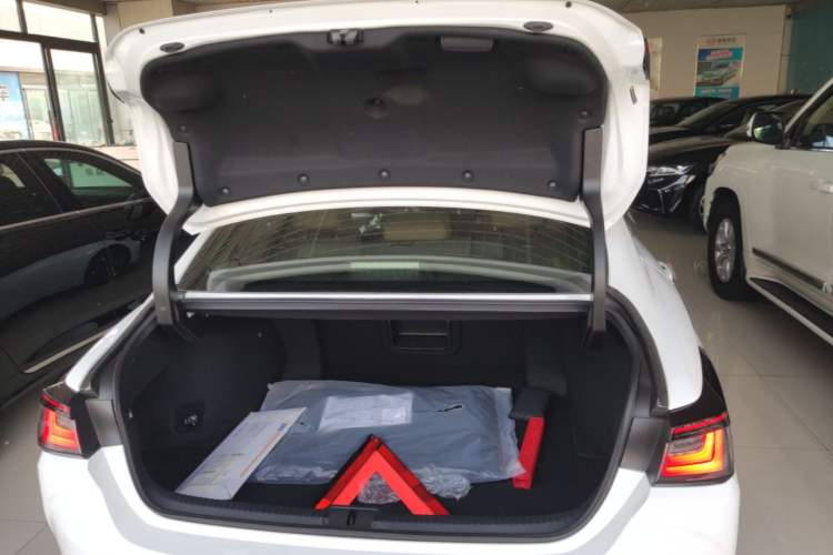 Used Lexus ES 2025 200 Premium Edition
