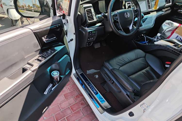 Used Honda Elysion 2019 2.0L Hybrid Luxury Edition