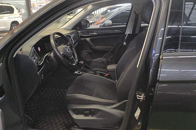 Used Volkswagen Tayron 2020 330TSI Two-Wheel Drive Luxury Smart Connectivity Version Left Front Seat