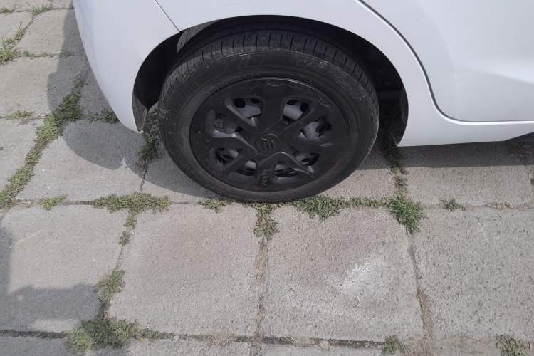 Used JMEV Xiao Qilin 2023 Joyful Edition 201km Comfort Model Right Rear Wheel Hub