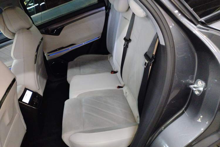 Used VOYAH FREE 2025 318 318 km Rear-Drive Touring Edition