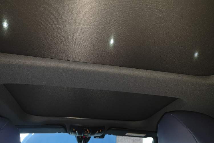 Used Mercedes-Benz B-Class 2015 B 200 Sport Edition Headliner