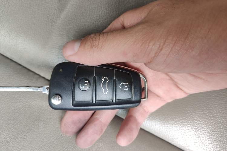 Used Audi A6L 2011 2.0 TFSI Automatic Standard Edition
