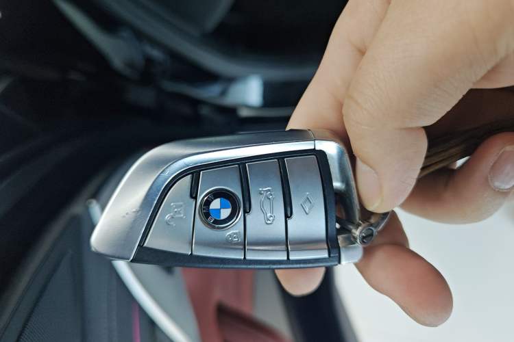 Used BMW 5 Series 2023 530Li Leading Model M Sport Package Vehicle Key