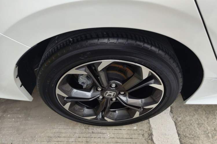 Used Honda Civic 2022 240TURBO CVT Dynamic Control Version Exterior 5