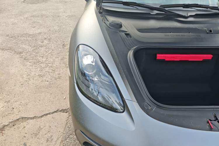 Used Porsche 718 2022 Boxster T 2.0T Right Front Headlight