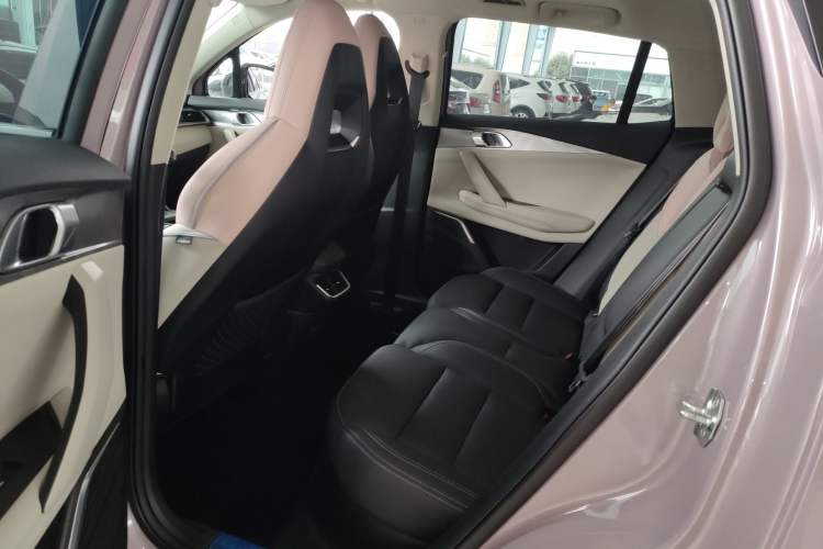 Used Lynk & Co 06 2023 Remix 1.5T Shero
