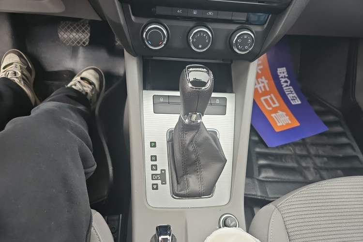 Used Skoda Octavia 2015 1.6L Automatic Yijie Edition
