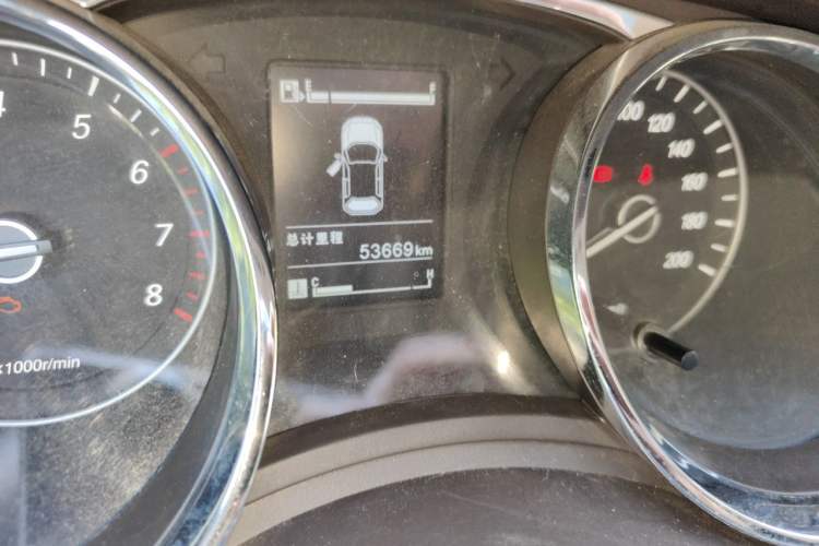 Used Baojun 730 2016 1.5L Manual Comfort Version 7 Seats China V Emission Standard