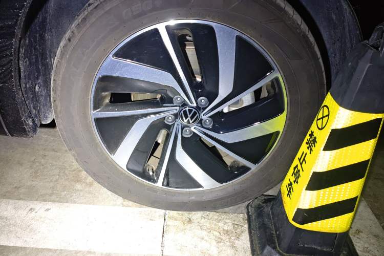 Used Volkswagen Viloran 2024 380TSI Luxury Edition
