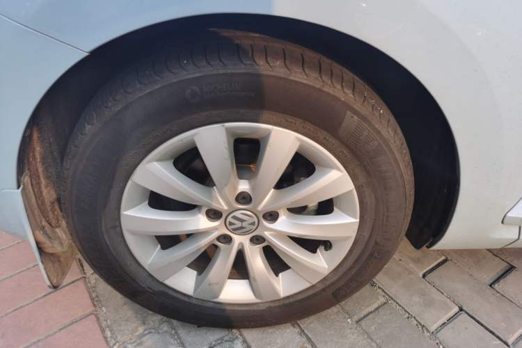 Used Volkswagen Beetle 2015 180TSI model Exterior 5