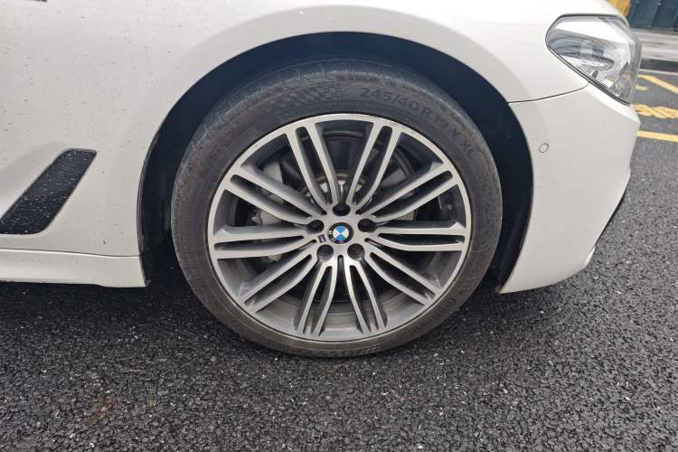 Used BMW 5 Series 2019 530Li Leading Model M Sport Package