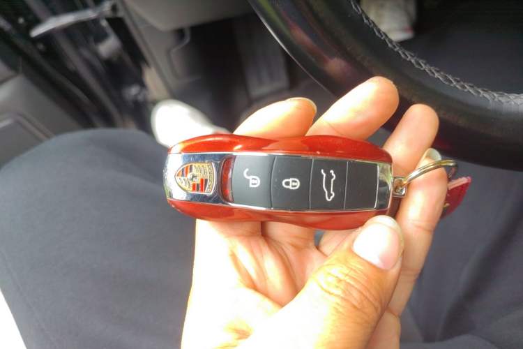 Used Porsche Macan 2017 Macan 2.0T Vehicle Key