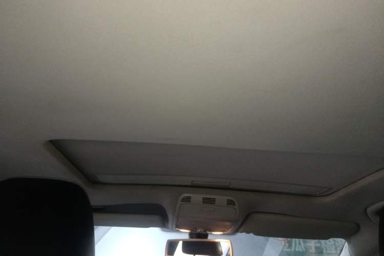 Used Volkswagen Magotan 2012 Facelift 2.0 TSI Prestige Model
