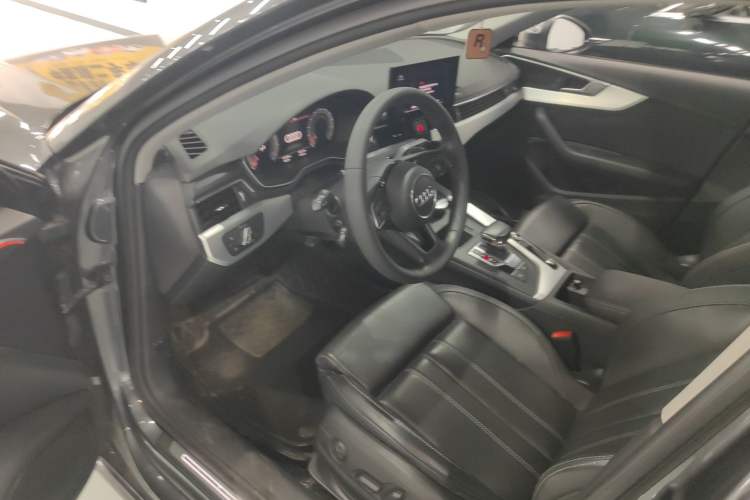 Used Audi A4L 2022 40 TFSI Fashion Dynamic Model
