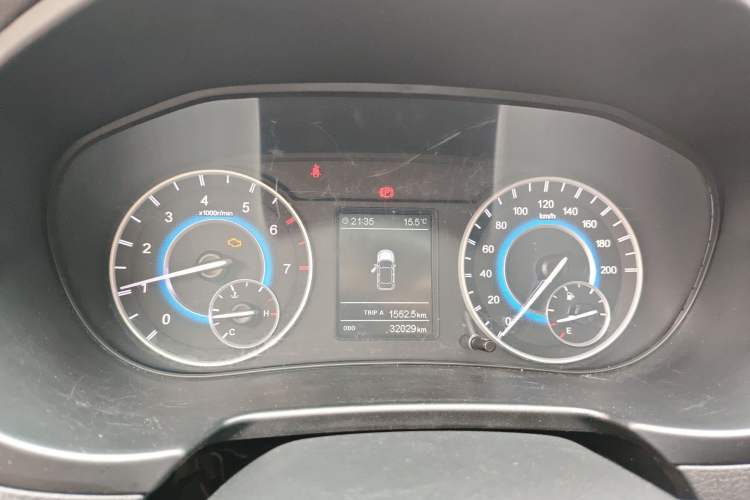 Used Dongfeng Fengon S560 2019 1.8L Manual Urban Model