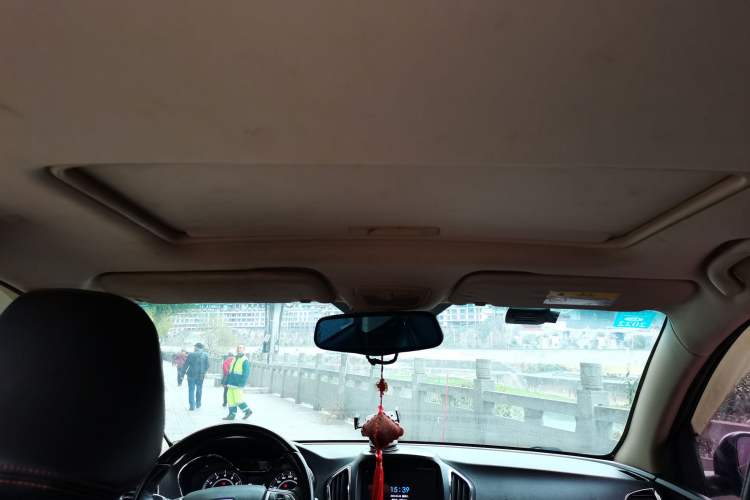 Used Baojun 560 2015 1.8L manual luxury version