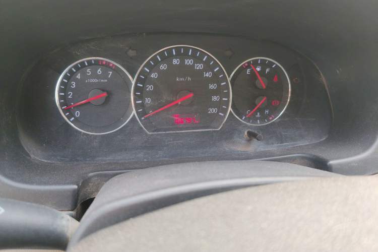 Used CHANGAN Alsvin V3 2012 1.3L Manual Comfort Version China IV Standard Odometer Close Up