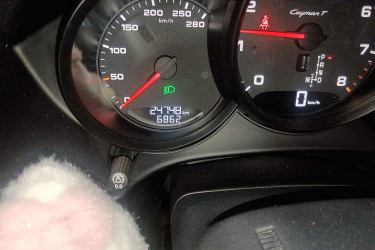 Used Porsche 718 2019 Cayman T 2.0T Odometer Close Up