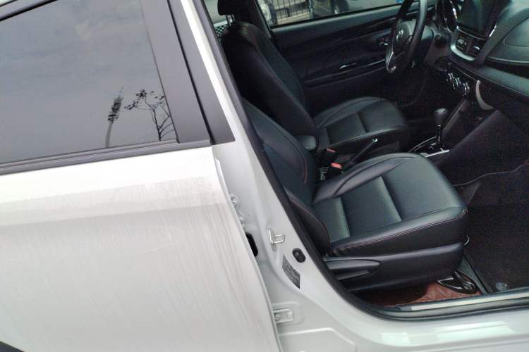 Used Toyota YARiS L Zhi Xuan 2022 X-Trail 1.5L CVT Luxury PLUS Edition
