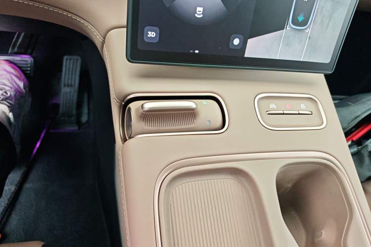 Used Nio ES6 2024 75 kWh Gear Lever