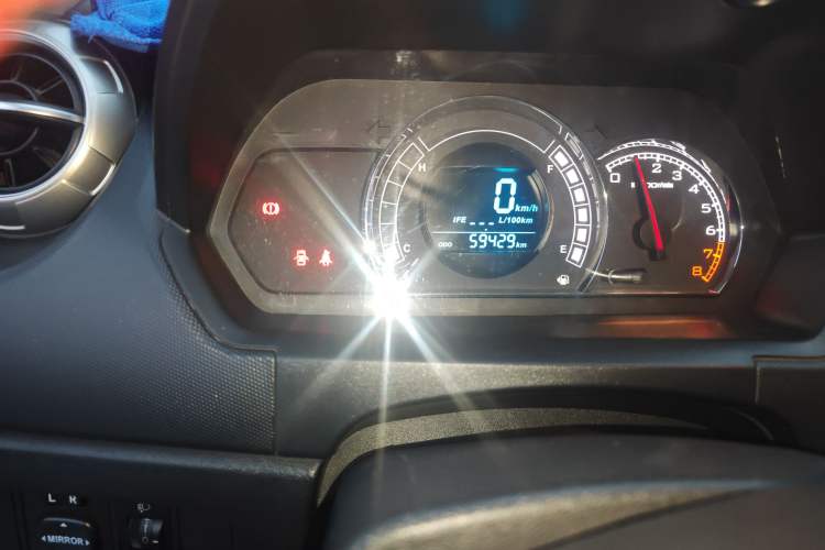 Used Great Wall M4 2014 1.5L Manual Comfort Model Odometer Close Up