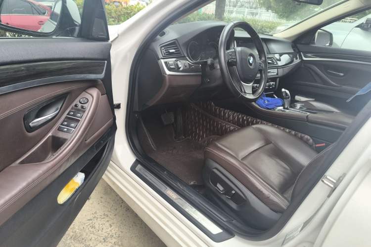 Used BMW 5 Series 2017 525Li Luxury Design Package
