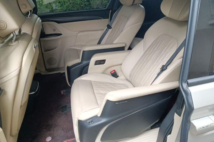 Used Buick GL8 2022 ES Land Cruiser 653T Luxury Model Left Rear Seat