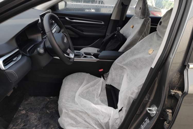 Used Geely Auto Emgrand 2026 Model 4th Generation 4 Millionth Anniversary Edition 1.5L CVT Feiyue Edition