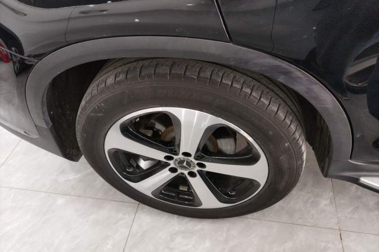 Used Mercedes-Benz GLC 2018 GLC 260 4MATIC Luxury Model
