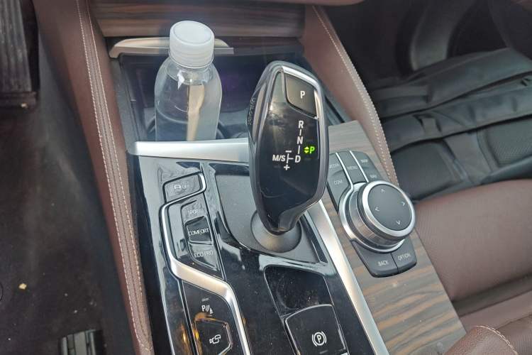 Used BMW 5 Series 2022 Second Facelift 530Li Luxury Edition Premium Package