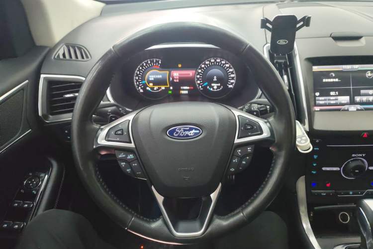 Used Ford Edge 2015 2.0T GTDi Four-Wheel Drive Prestige Model