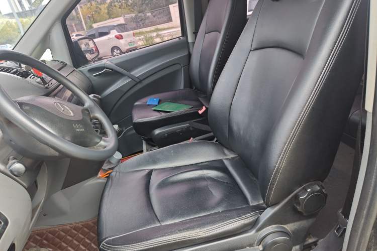 Used Mercedes-Benz Vito 2013 2.1T Elite Edition