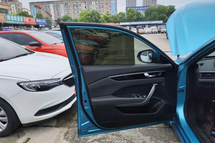 Used Dongfeng Aeolus Yixuan 2020 230T Automatic Advanced Edition
