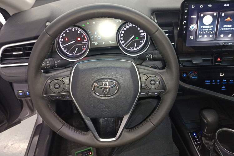Used Toyota Camry 2021 2.0G Luxury Edition Steering Wheel