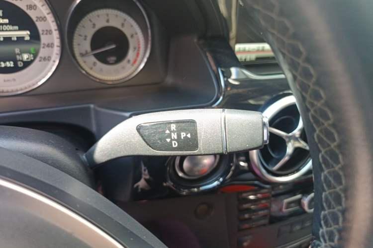 Used Mercedes-Benz GLK-Class 2013 Facelift GLK 300 4MATIC Luxury Edition
