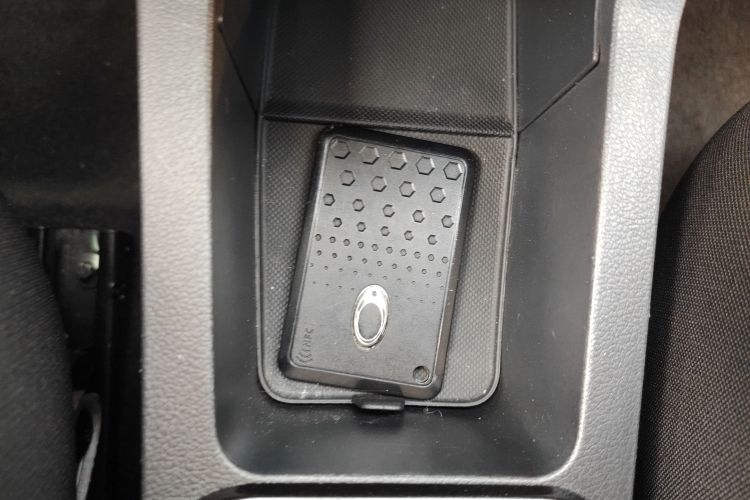 Used ORA iQ 2018 High-Range Version Smart Connectivity Model
