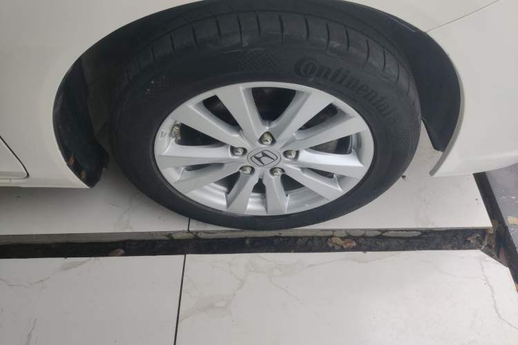 Used Honda Civic 2014 1.8L Automatic Classic Edition Right Front Wheel Hub