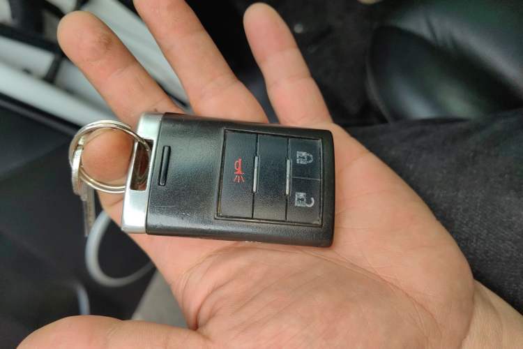 Used Chevrolet Captiva 2015 2.4L 4x4 Flagship Edition 7-Seater Interior 1