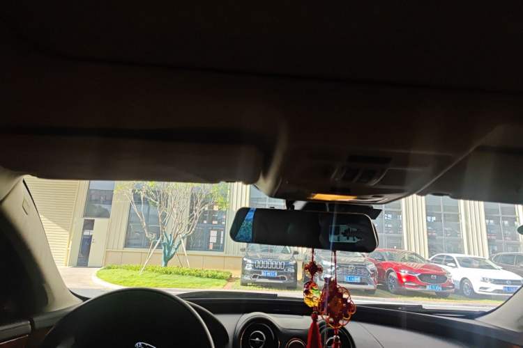 Used Jaguar XJ 2014 XJL 3.0 SC Two-Wheel-Drive Panoramic Business Edition